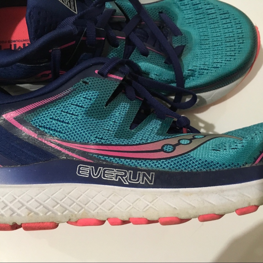 Saucony ISO series Formfit shoe - Picture 2 of 9